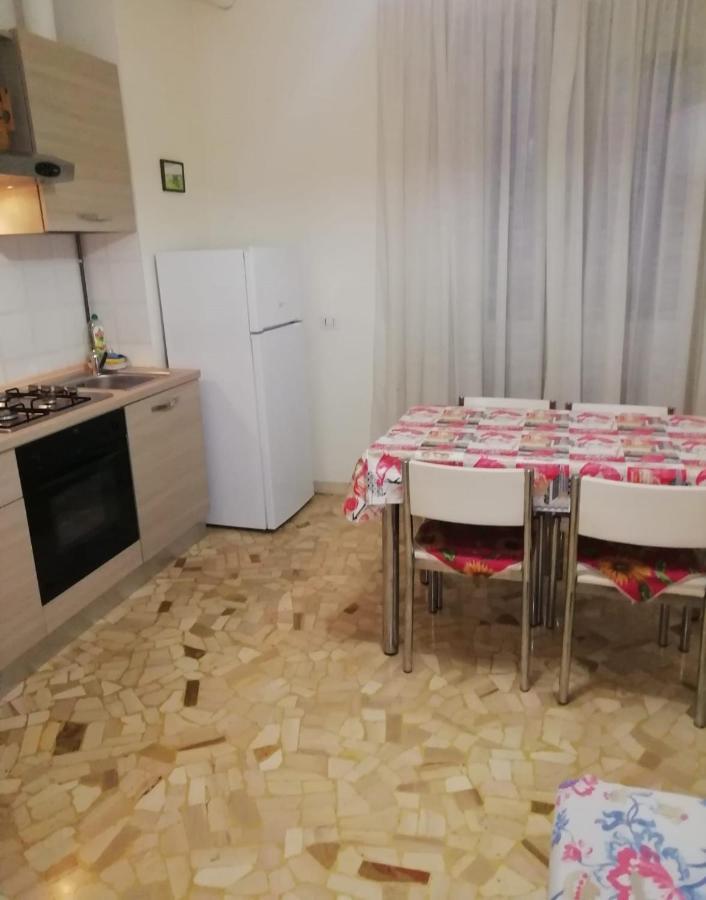 Appartamento Palmanova Vicino Alla Metropolitana Milano Exteriör bild